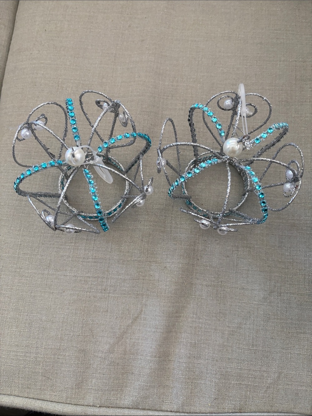 2 Wire Crown w faux pearls Holiday Christmas Ornament - Picture 6 of 14